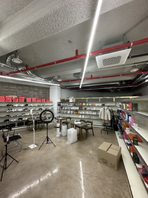 명동 창고형 스튜디오